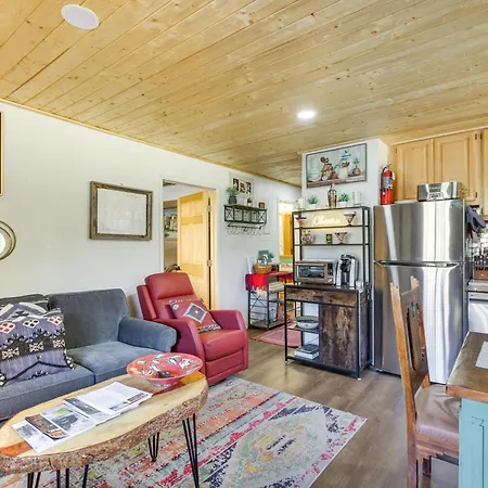 Ski-In Red River Retreat Balcony, Mountain Views!